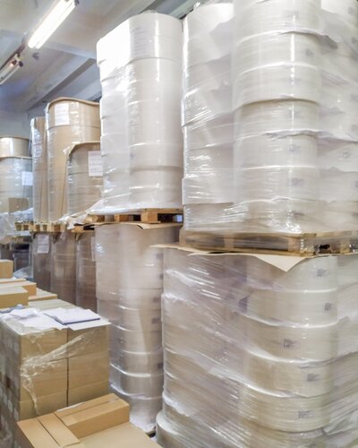 Резка бобинорезкой Бобинорезка