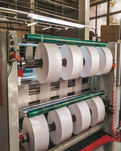 Резка бобинорезкой Резка бобинорезкой